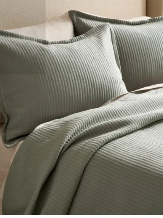 Quince Organic Cotton Matelasse Coverlet Dried Sage F/Q EUC - Picture 1 of 5